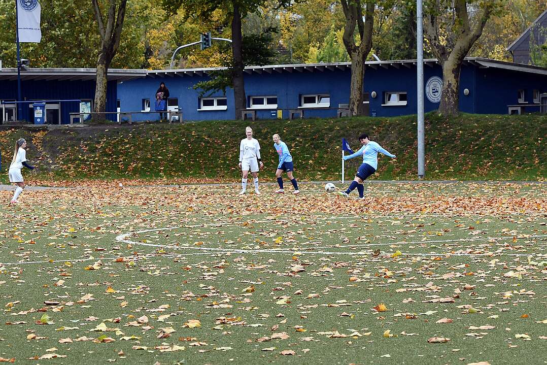 26.10.2025 - 14:06:39 - SC Buschhausen : Sterkrade 06/07 - 0:2