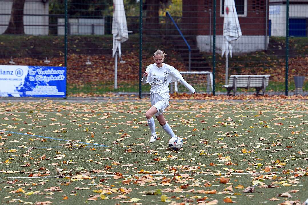 26.10.2025 - 14:08:19 - SC Buschhausen : Sterkrade 06/07 - 0:2