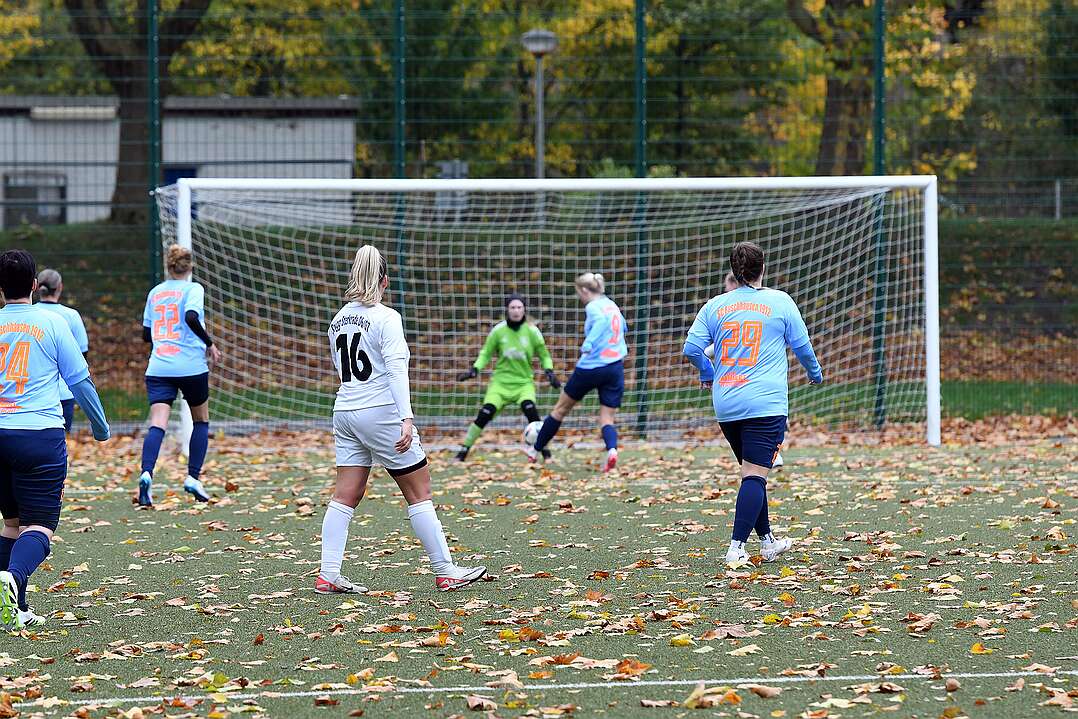 26.10.2025 - 14:08:59 - SC Buschhausen : Sterkrade 06/07 - 0:2