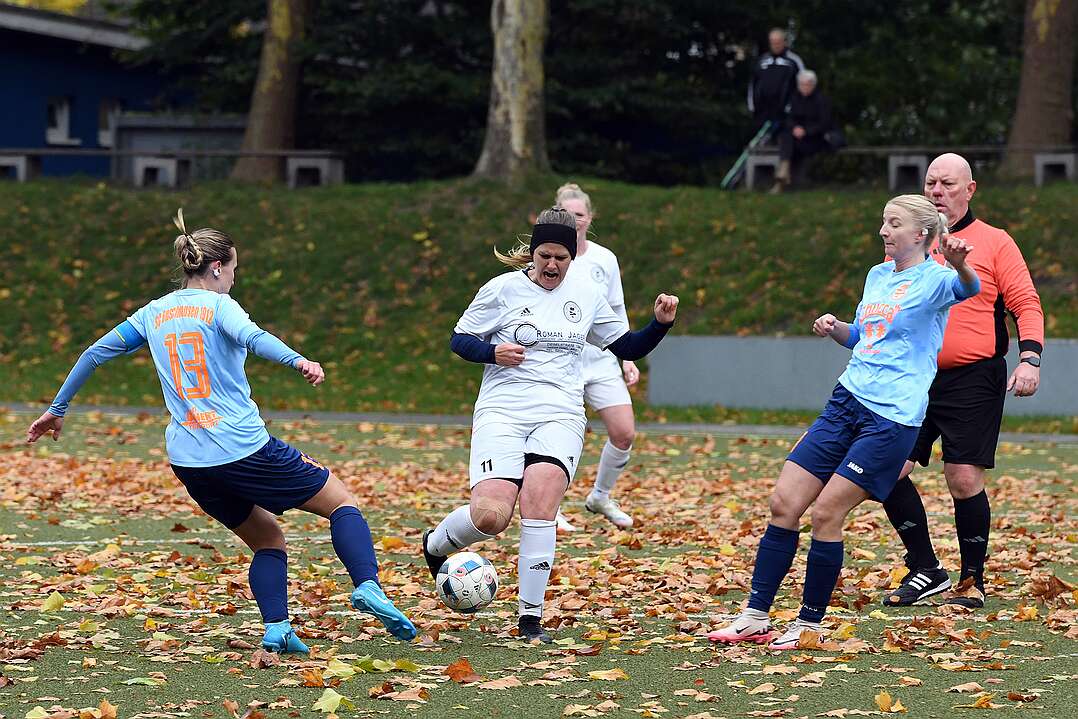 26.10.2025 - 14:18:22 - SC Buschhausen : Sterkrade 06/07 - 0:2