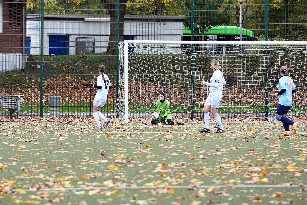 26.10.2025 - 14:28:55 - SC Buschhausen : Sterkrade 06/07 - 0:2