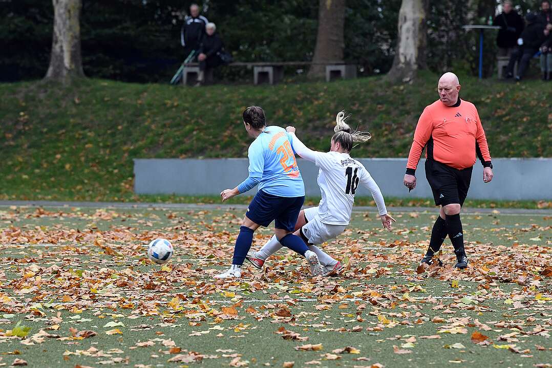 26.10.2025 - 14:29:18 - SC Buschhausen : Sterkrade 06/07 - 0:2