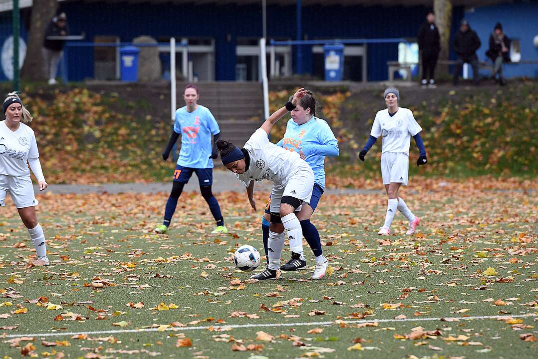 26.10.2025 - 15:15:22 - SC Buschhausen : Sterkrade 06/07 - 0:2