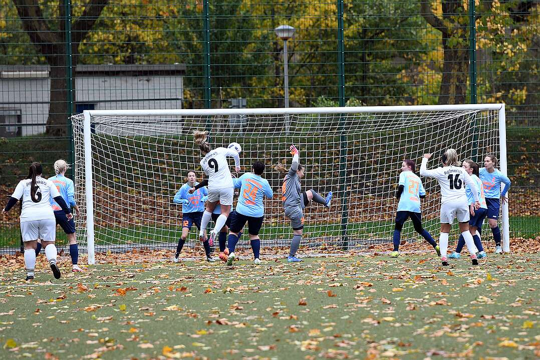 26.10.2025 - 15:32:08 - SC Buschhausen : Sterkrade 06/07 - 0:2