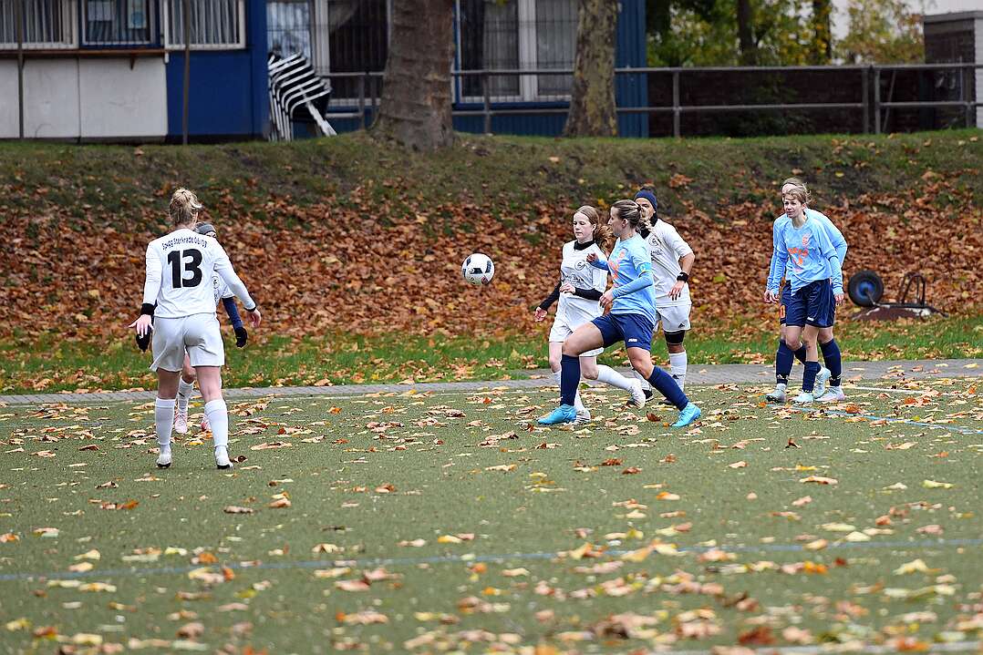 26.10.2025 - 15:33:45 - SC Buschhausen : Sterkrade 06/07 - 0:2