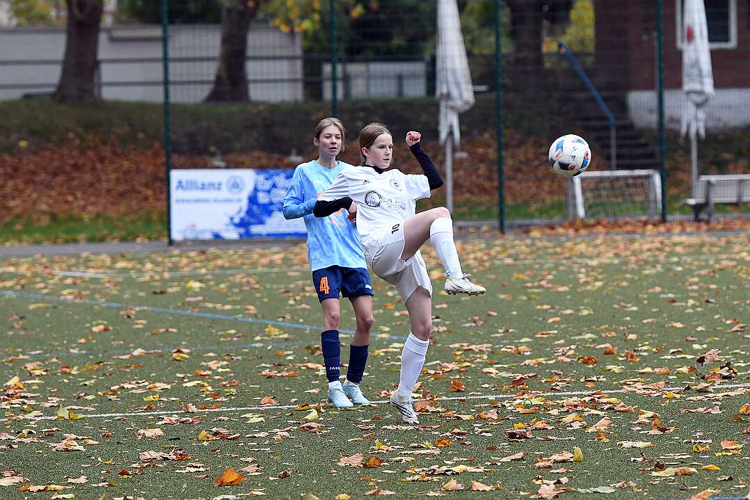 26.10.2025 - 15:35:05 - SC Buschhausen : Sterkrade 06/07 - 0:2