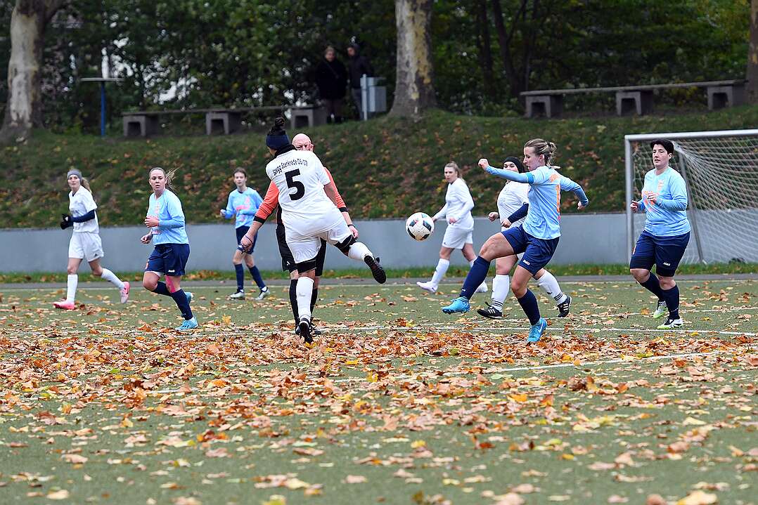 26.10.2025 - 15:36:05 - SC Buschhausen : Sterkrade 06/07 - 0:2