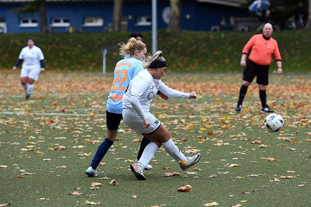 26.10.2025 - 15:36:22 - SC Buschhausen : Sterkrade 06/07 - 0:2