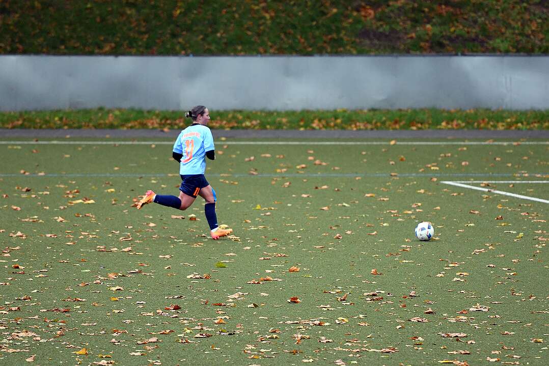 26.10.2025 - 15:48:53 - SC Buschhausen : Sterkrade 06/07 - 0:2