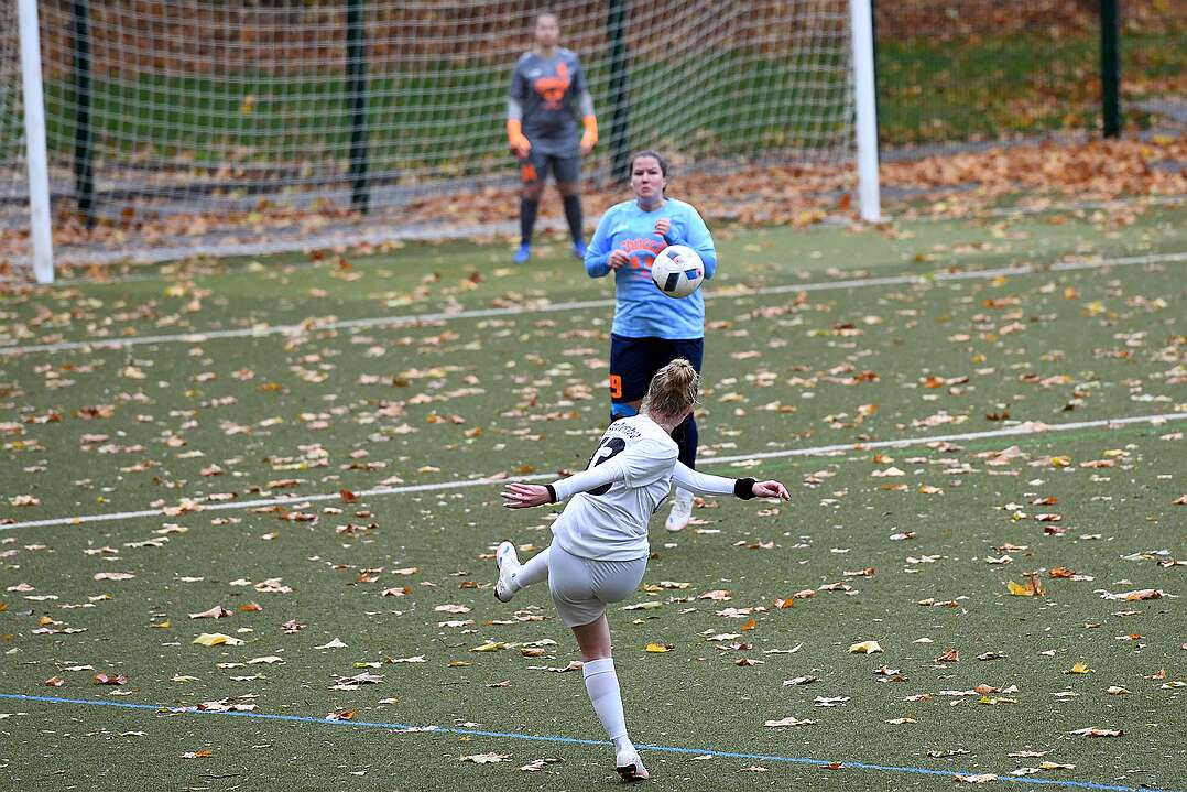 26.10.2025 - 15:51:30 - SC Buschhausen : Sterkrade 06/07 - 0:2