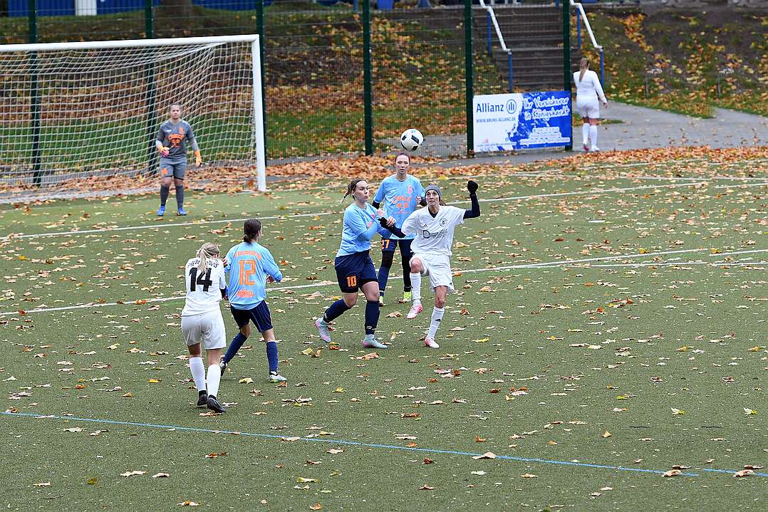 26.10.2025 - 15:53:29 - SC Buschhausen : Sterkrade 06/07 - 0:2