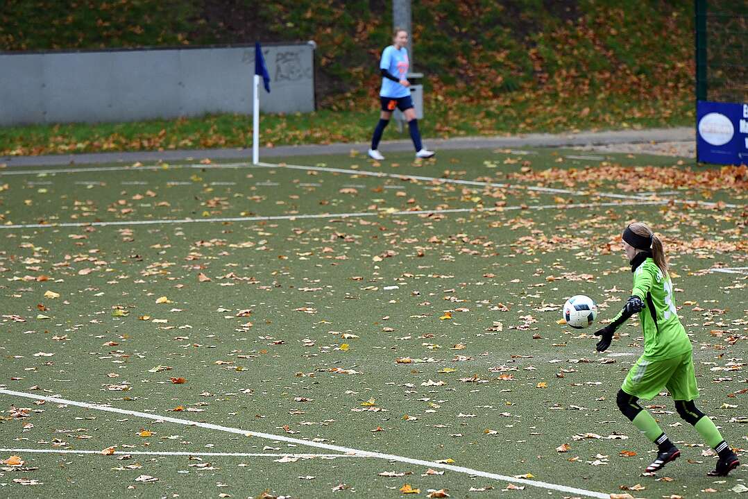 26.10.2025 - 15:56:40 - SC Buschhausen : Sterkrade 06/07 - 0:2