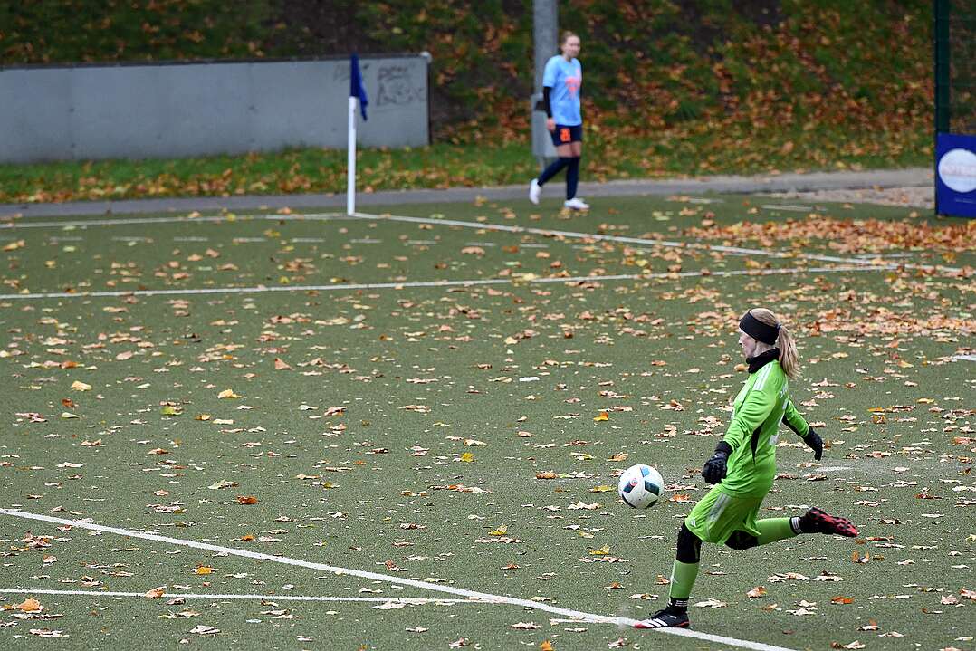 26.10.2025 - 15:56:40 - SC Buschhausen : Sterkrade 06/07 - 0:2