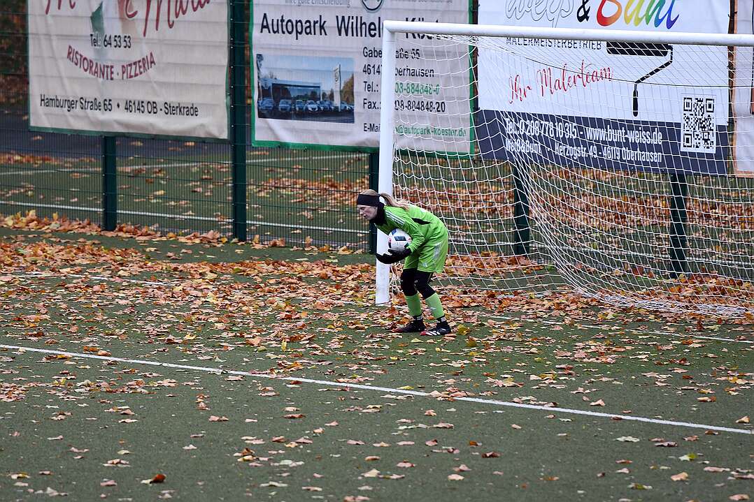 26.10.2025 - 16:01:29 - SC Buschhausen : Sterkrade 06/07 - 0:2