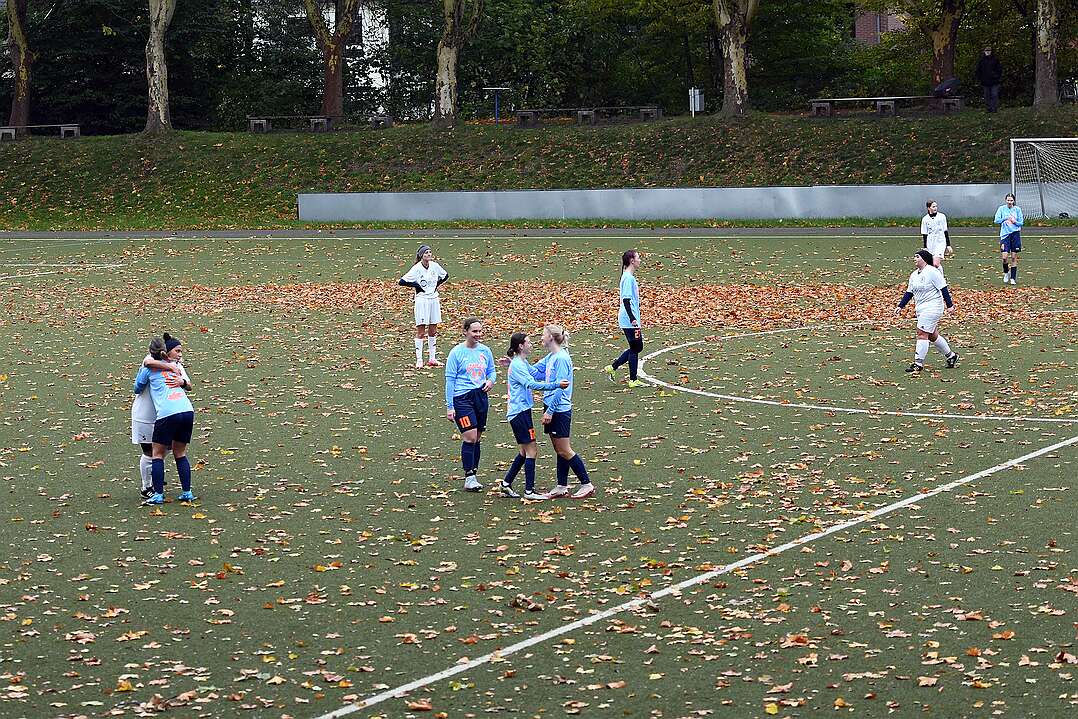 26.10.2025 - 16:01:44 - SC Buschhausen : Sterkrade 06/07 - 0:2